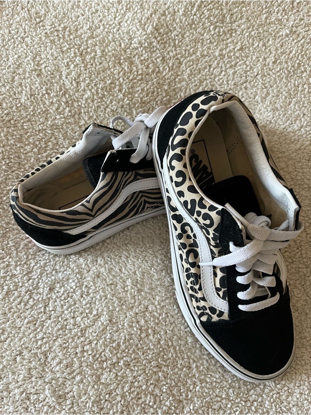 Vans Women's Black & White Animal Print Old Skool Sneakers- Unisex